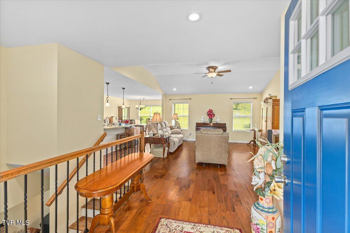194 East Ridges Drive Chuckey, TN 37641 - Photo 8 of 42 Entrance