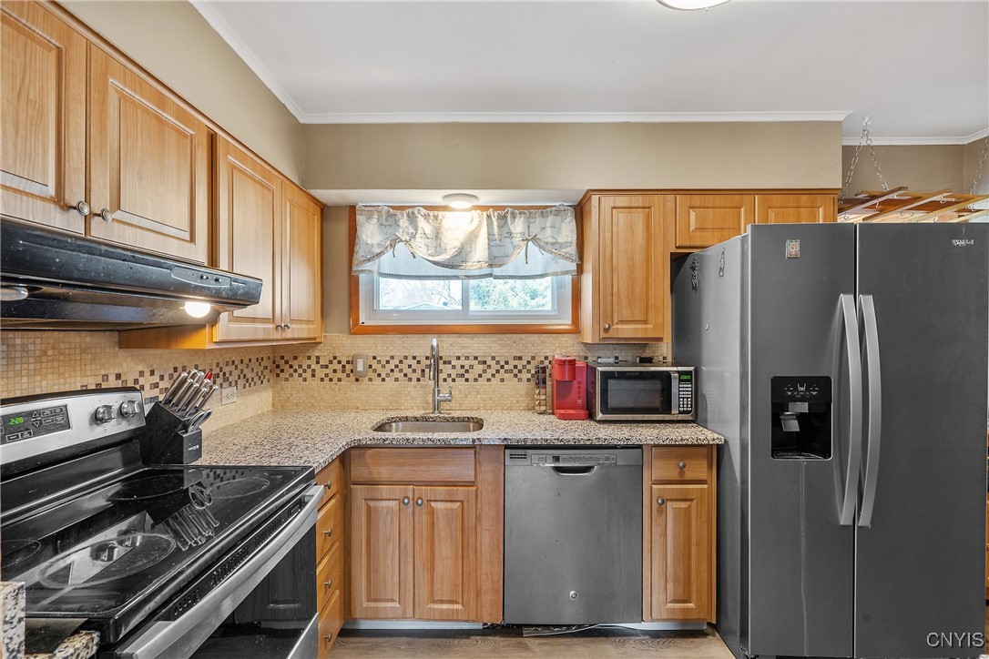 11 Dove Path Clay, NY 13090 - Photo 19 of 41