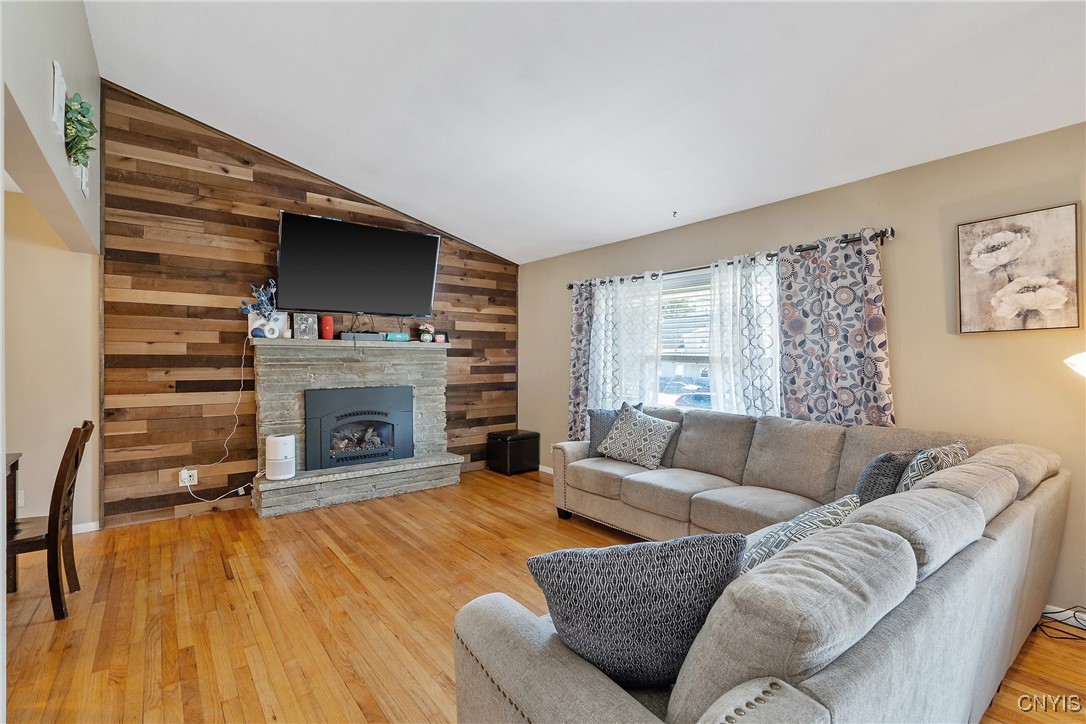 11 Dove Path Clay, NY 13090 - Photo 5 of 41