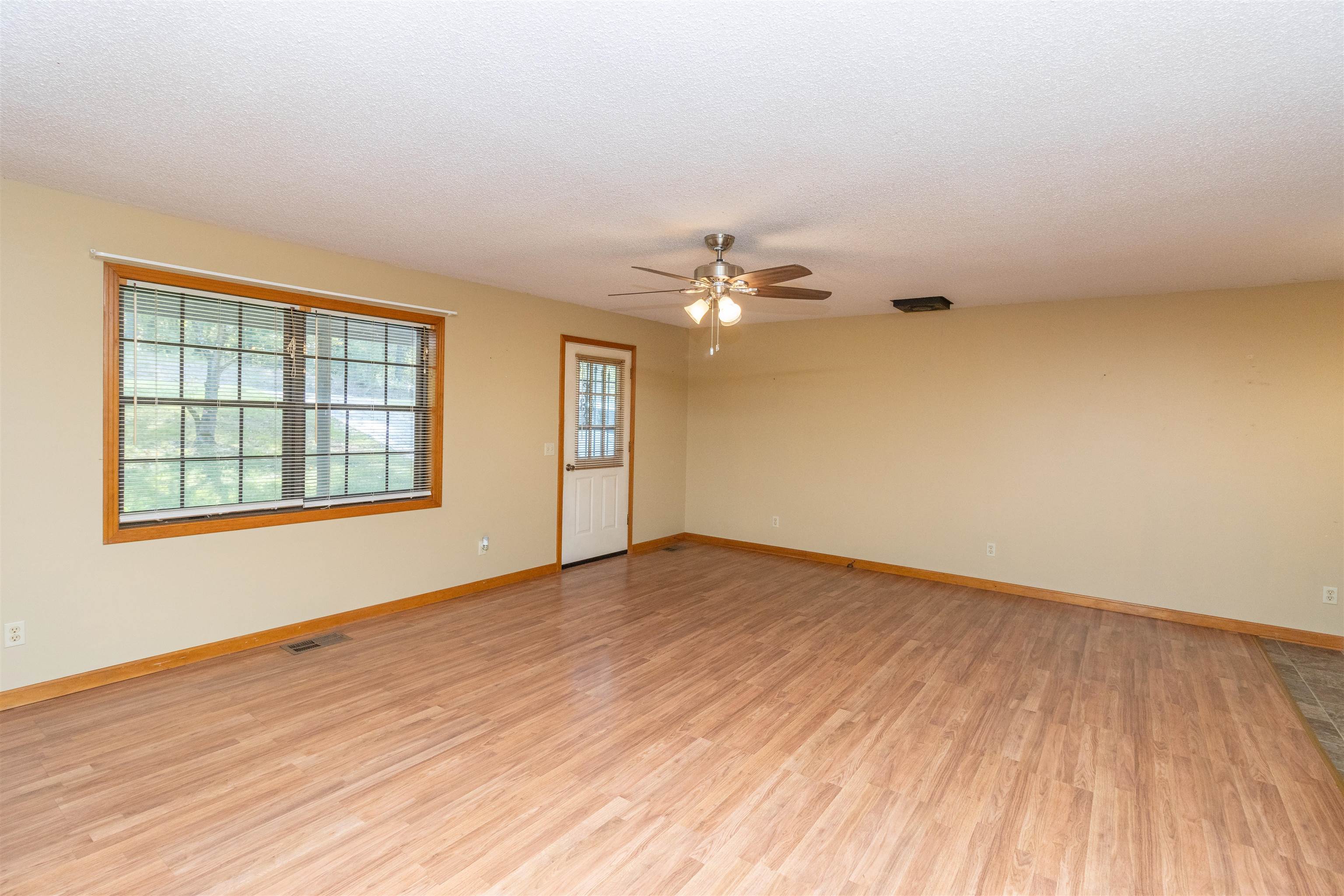 747 New Delite Road Selmer, TN 38375 - Photo 8 of 20 Gallery Image 8