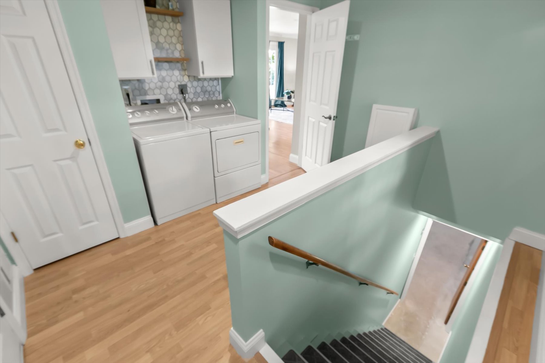 12405 Lime Kiln Road Fulton, MD 20759 - Photo 33 of 50 Laundry and Mud Room