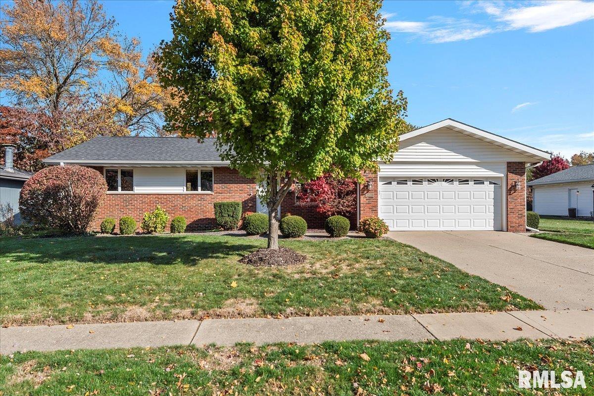 257 Stutely Lane Springfield, IL 62704 - Photo 1 of 47