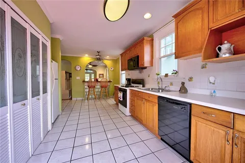 $550,000 | 305 City Park Avenue, New Orleans, LA 70119