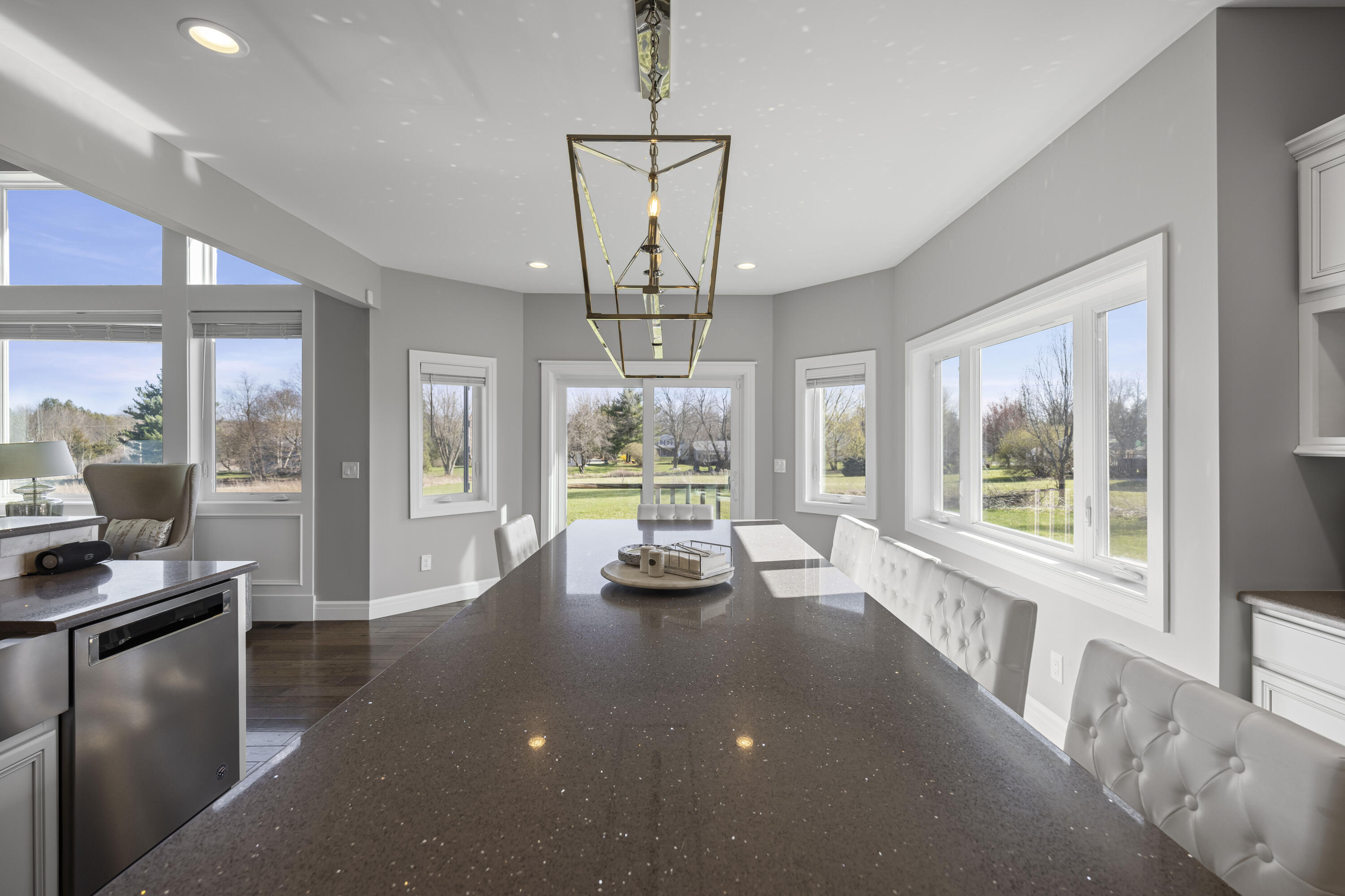 10914 Doves Point Brighton, MI 48114 - Photo 17 of 45 036 - 10914 Doves Point - OnDemandPixPho