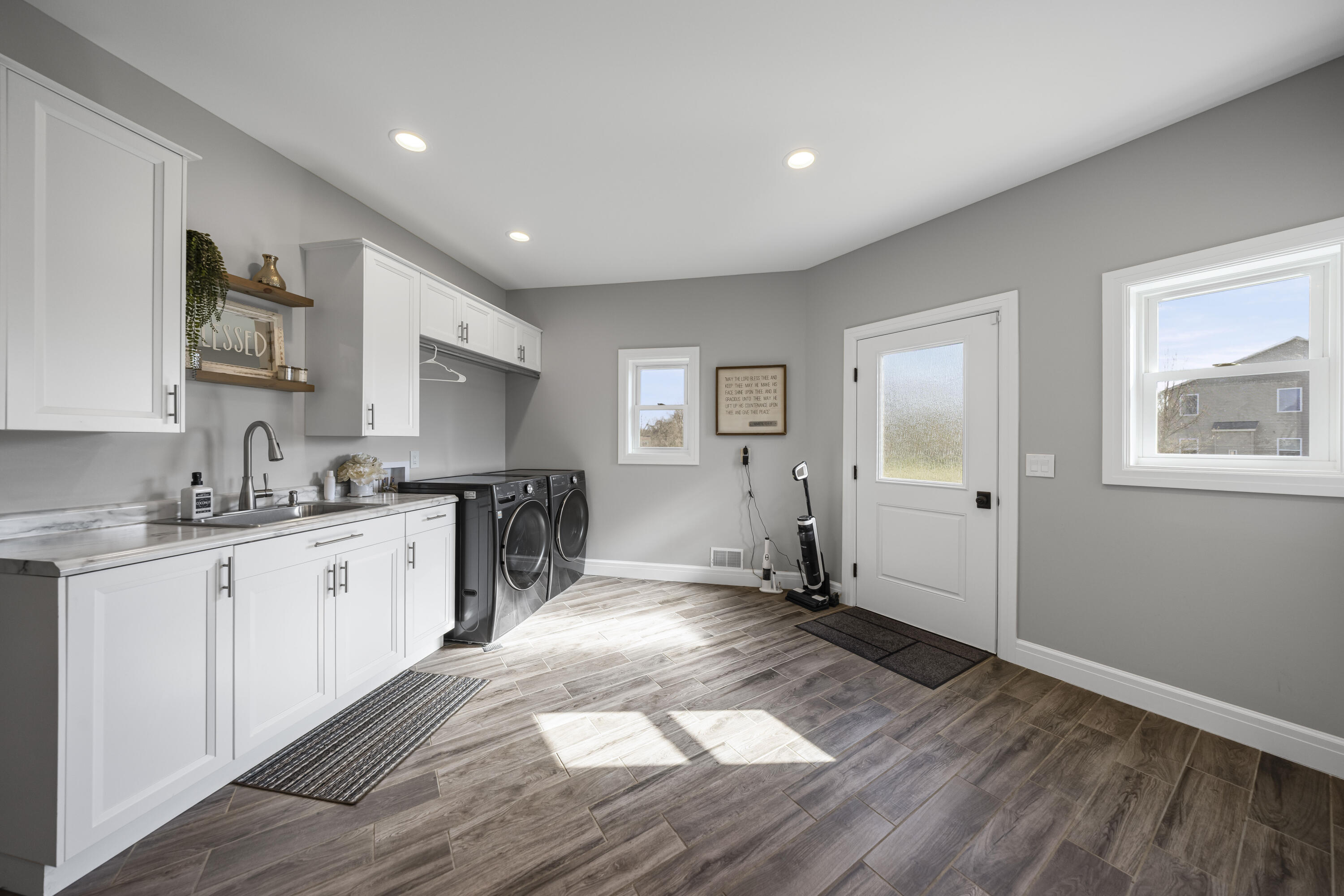 10914 Doves Point Brighton, MI 48114 - Photo 19 of 45 041 - 10914 Doves Point - OnDemandPixPho