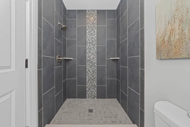 $779,900 | 10914 Doves Point, Brighton, MI 48114