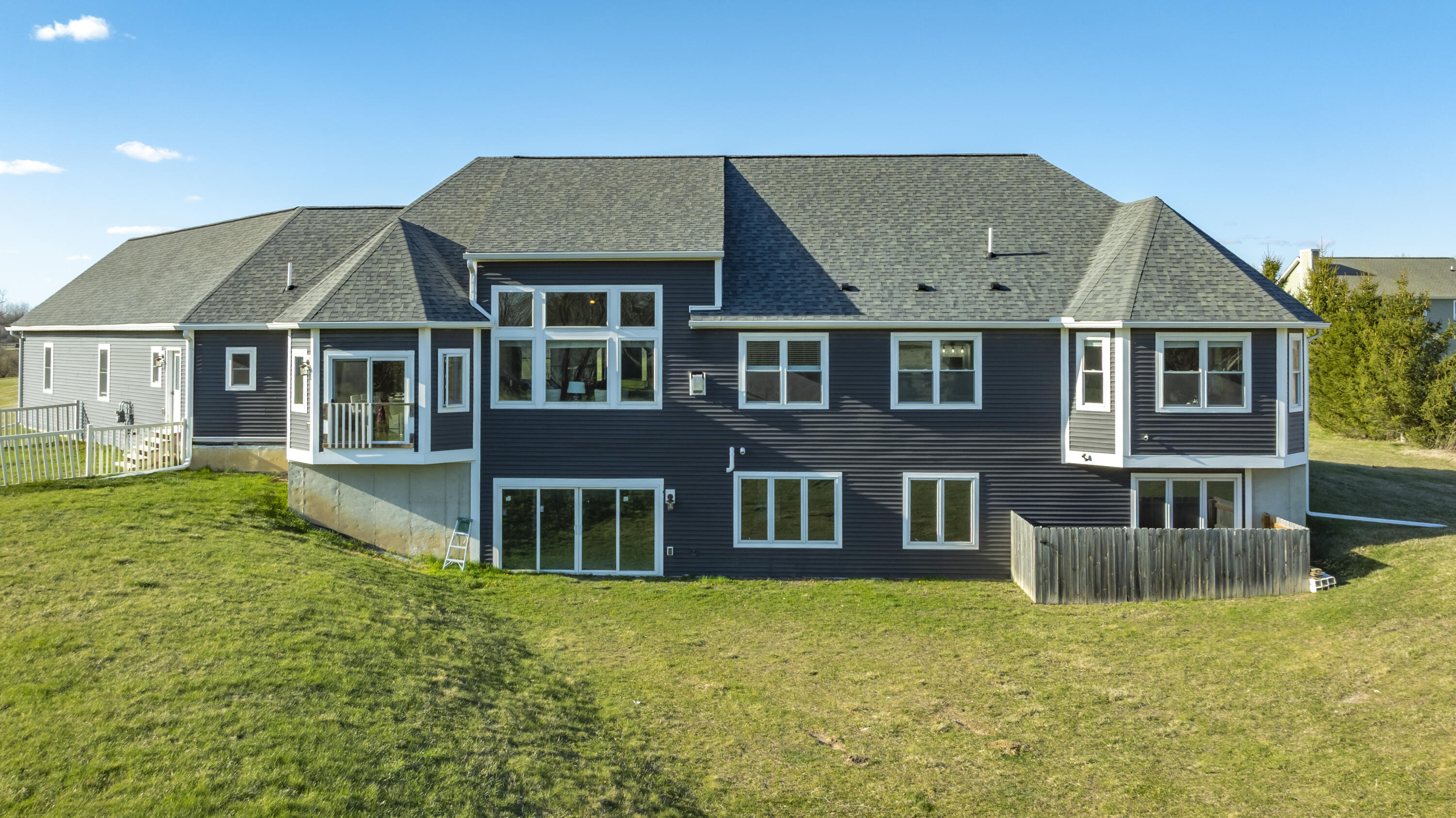 10914 Doves Point Brighton, MI 48114 - Photo 4 of 45 056 - 10914 Doves Point - OnDemandPixPh