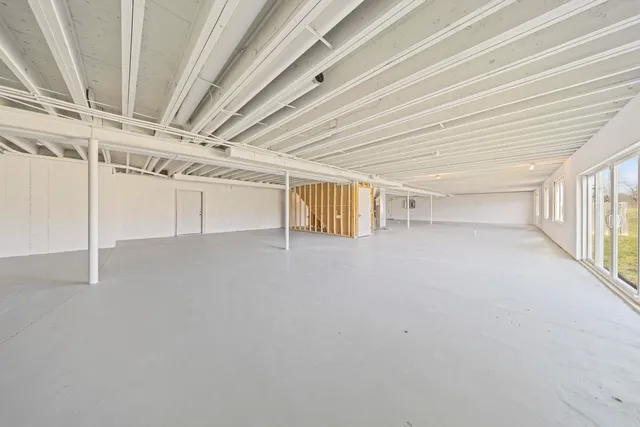 $779,900 | 10914 Doves Point, Brighton, MI 48114