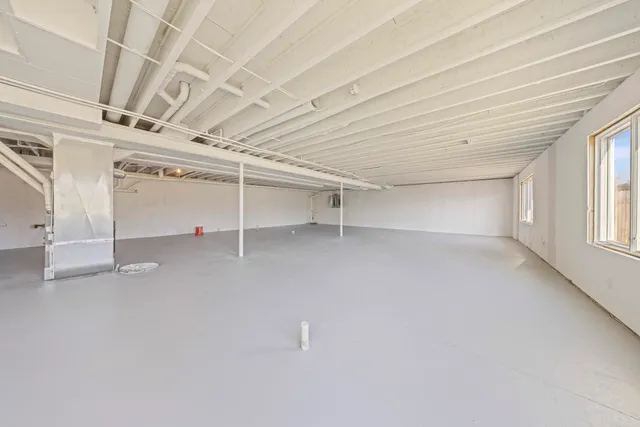 $779,900 | 10914 Doves Point, Brighton, MI 48114