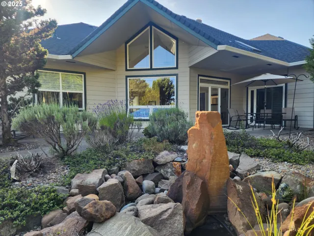 $824,000 | 2148 Willow Loop, Florence, OR 97439