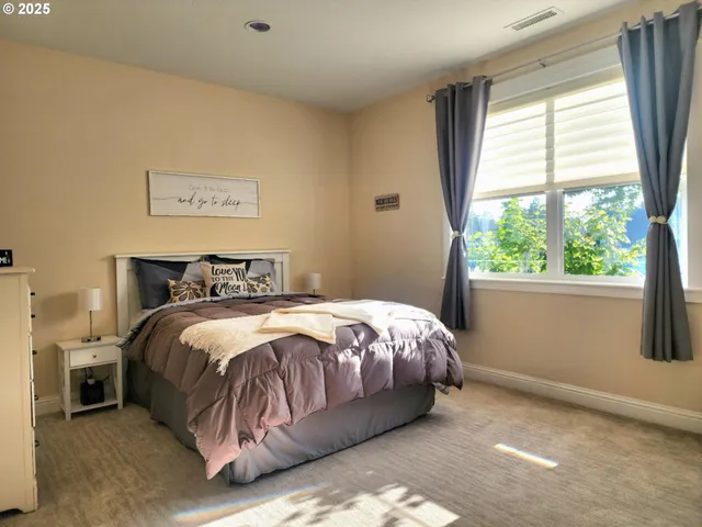 $824,000 | 2148 Willow Loop, Florence, OR 97439