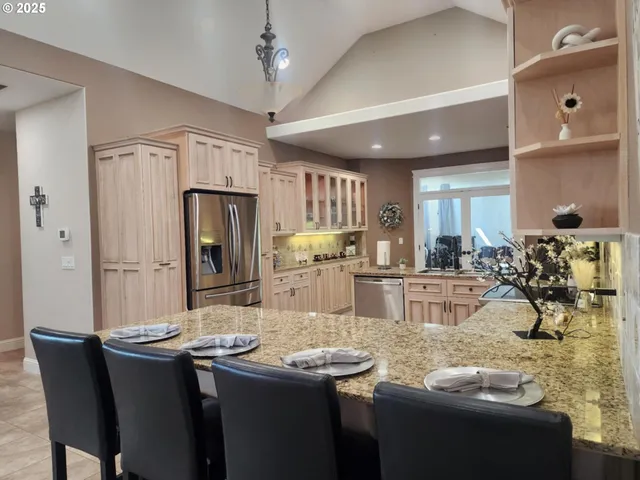 $824,000 | 2148 Willow Loop, Florence, OR 97439