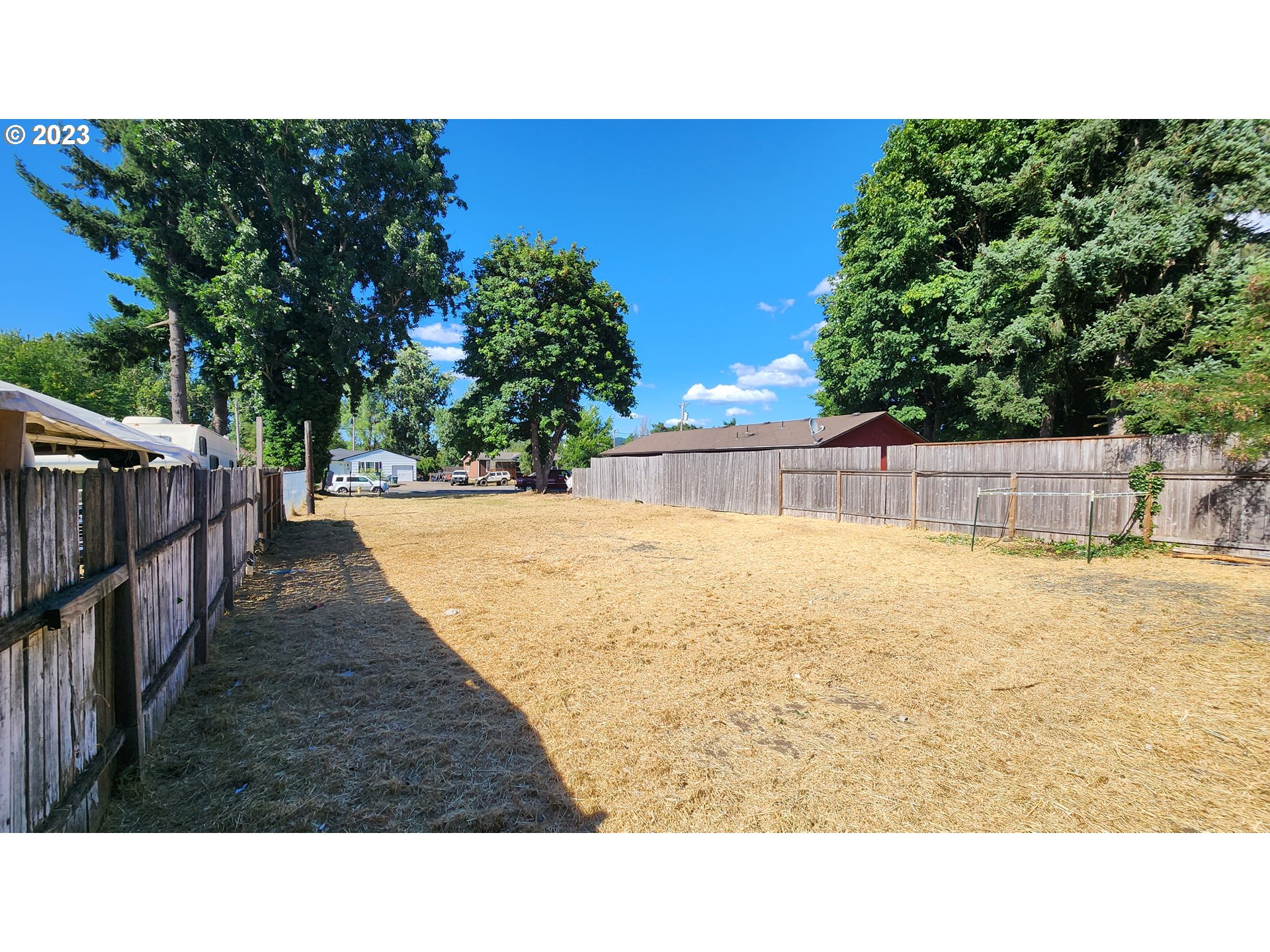 4335 Smith Way Springfield, OR 97478 - Photo 4 of 9