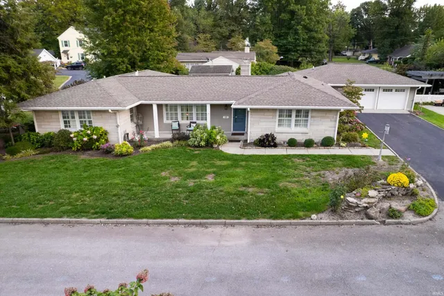 $359,000 | 2545 Grandview Drive, Vincennes, IN 47591