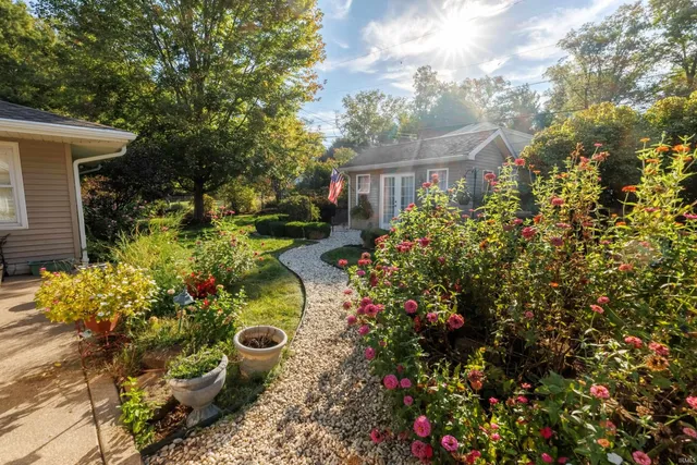 $359,000 | 2545 Grandview Drive, Vincennes, IN 47591