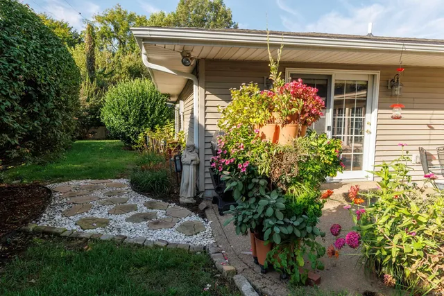 $359,000 | 2545 Grandview Drive, Vincennes, IN 47591