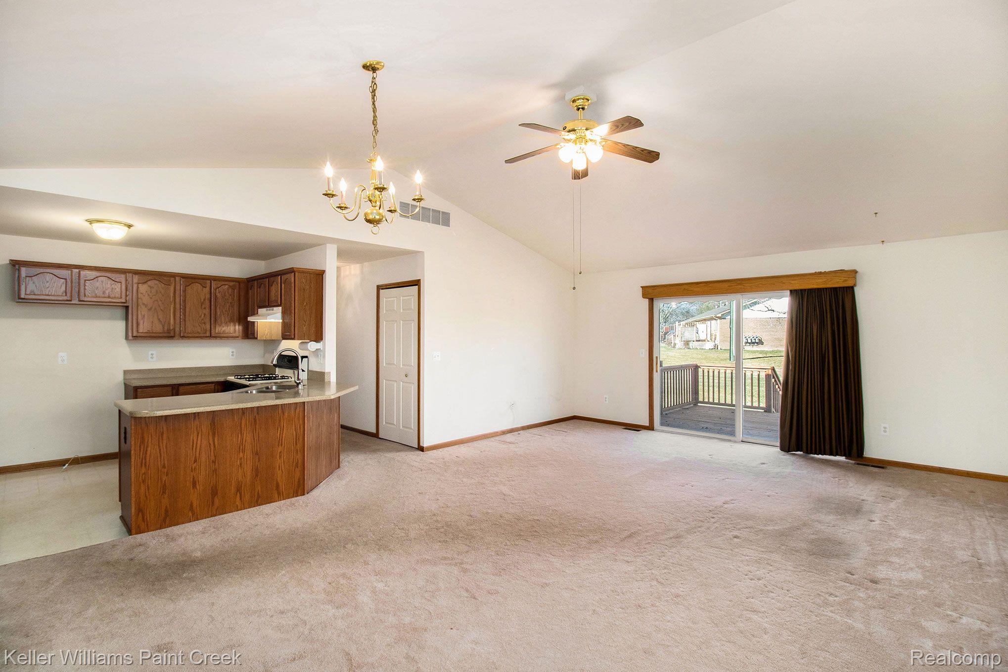 461 Victoria Lane Romeo, MI 48065 - Photo 2 of 16 Gallery Image 2