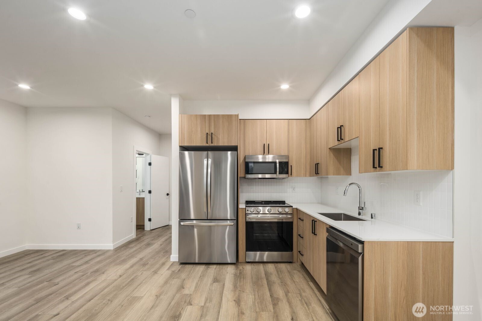 548 South Cloverdale Street, Unit C Seattle, WA 98108 - Photo 13 of 37