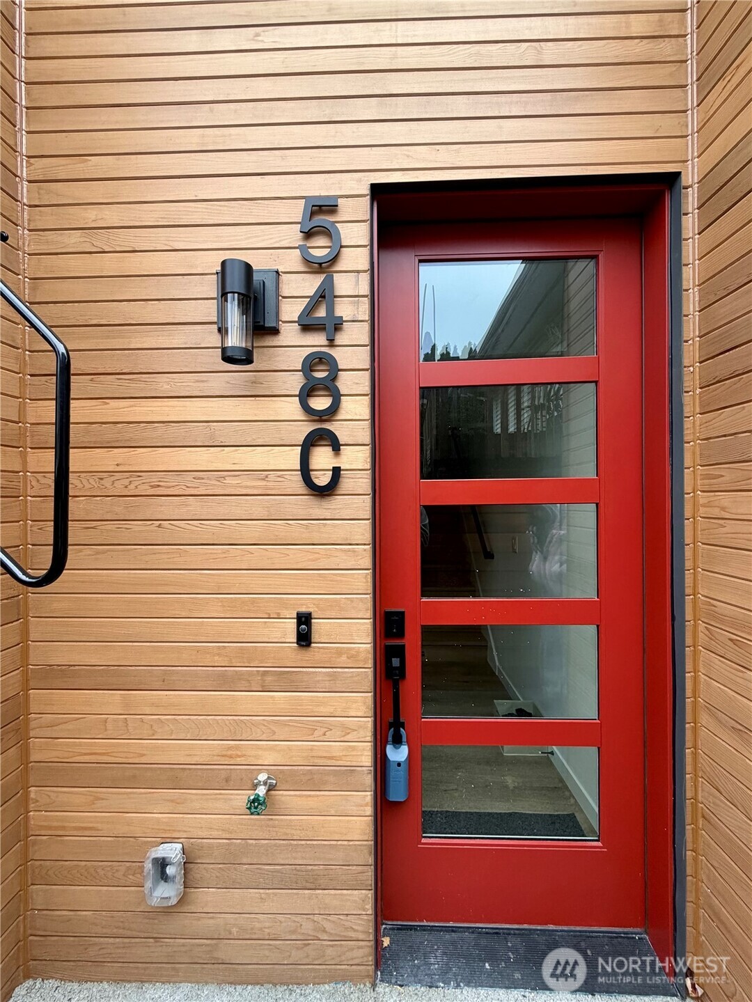 548 South Cloverdale Street, Unit C Seattle, WA 98108 - Photo 6 of 37