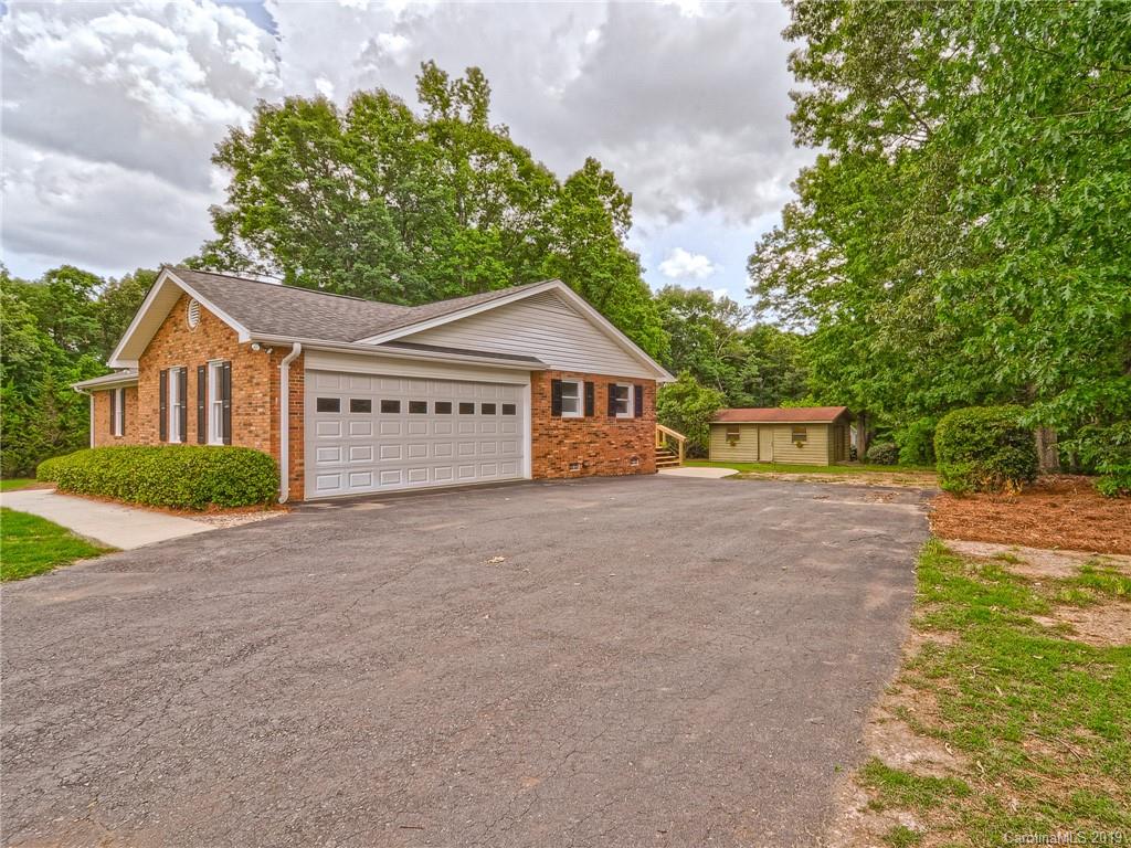 2512 Honeycutt-Simpson Road Monroe, NC 28110 - Photo 6 of 41 Gallery Image 6