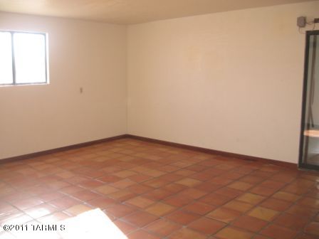 702 West Roger Road Tucson, AZ 85705 - Photo 21 of 25