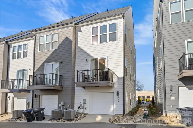 $650,000 | 439 Blairhill Road, Charlotte, NC 28217