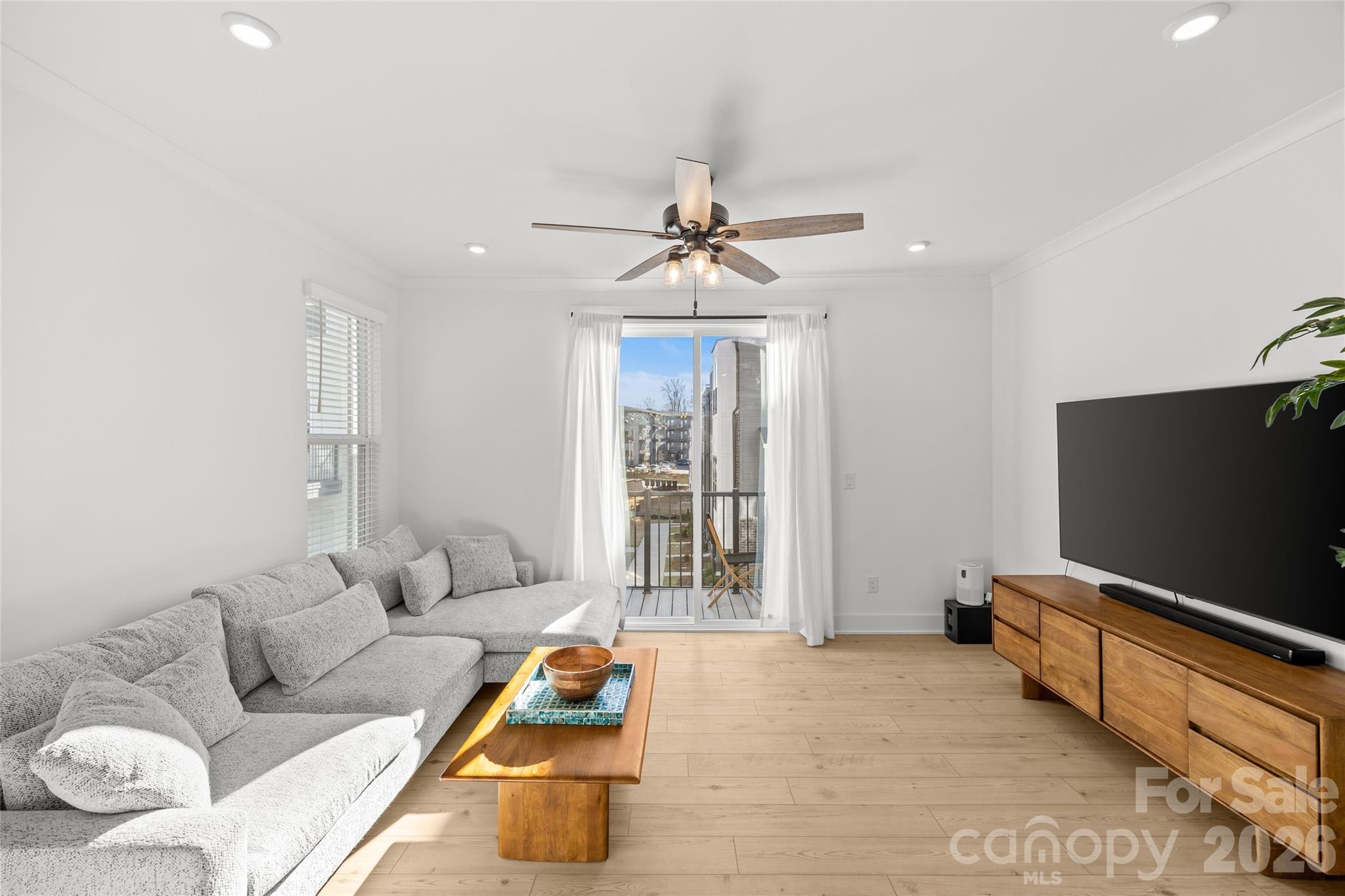 439 Blairhill Road Charlotte, NC 28217 - Photo 5 of 46