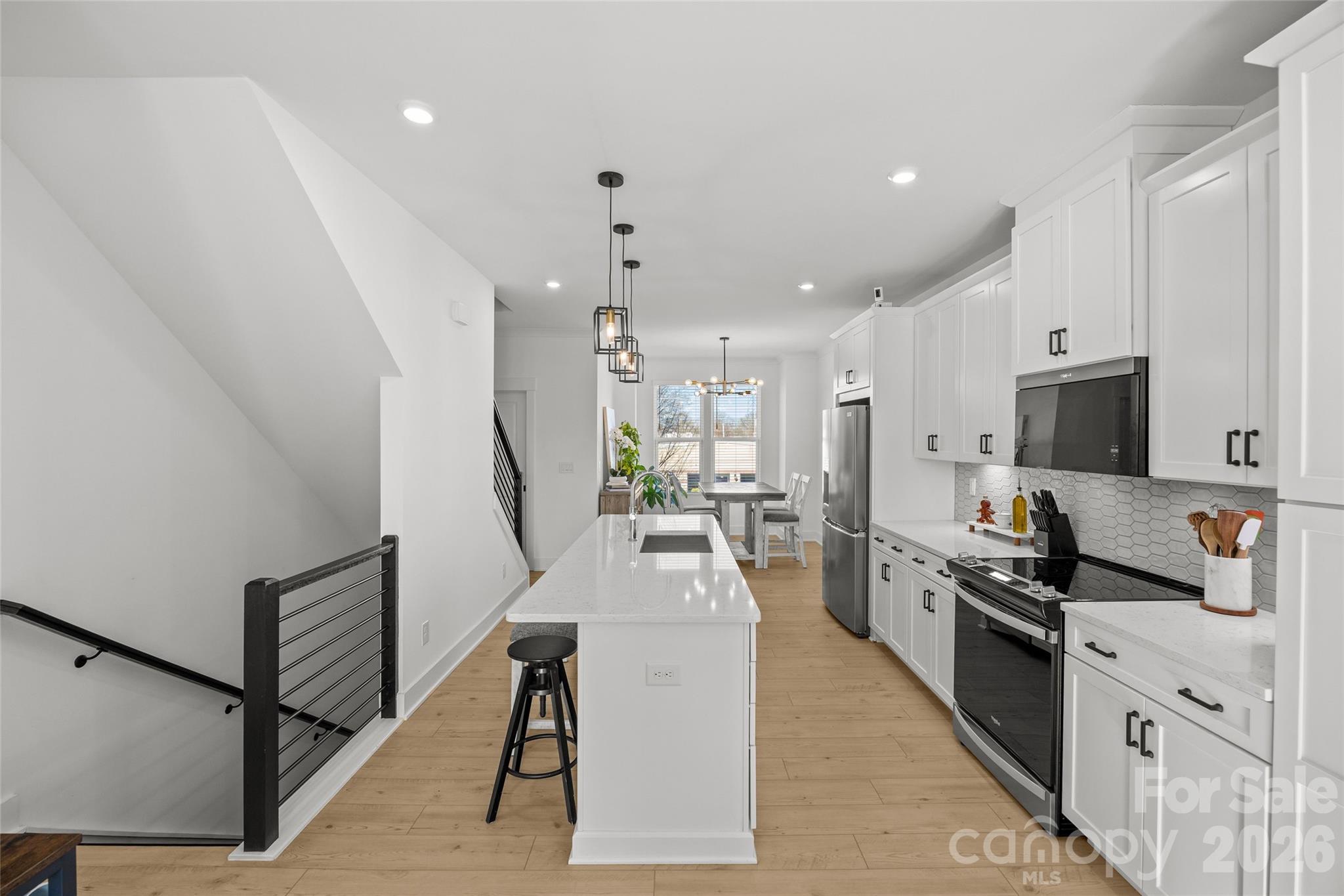 439 Blairhill Road Charlotte, NC 28217 - Photo 8 of 46