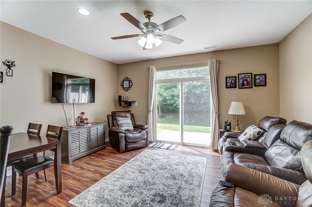 4407 Straight Arrow Road Beavercreek, OH 45430 - Photo 6 of 28 Gallery Image 6