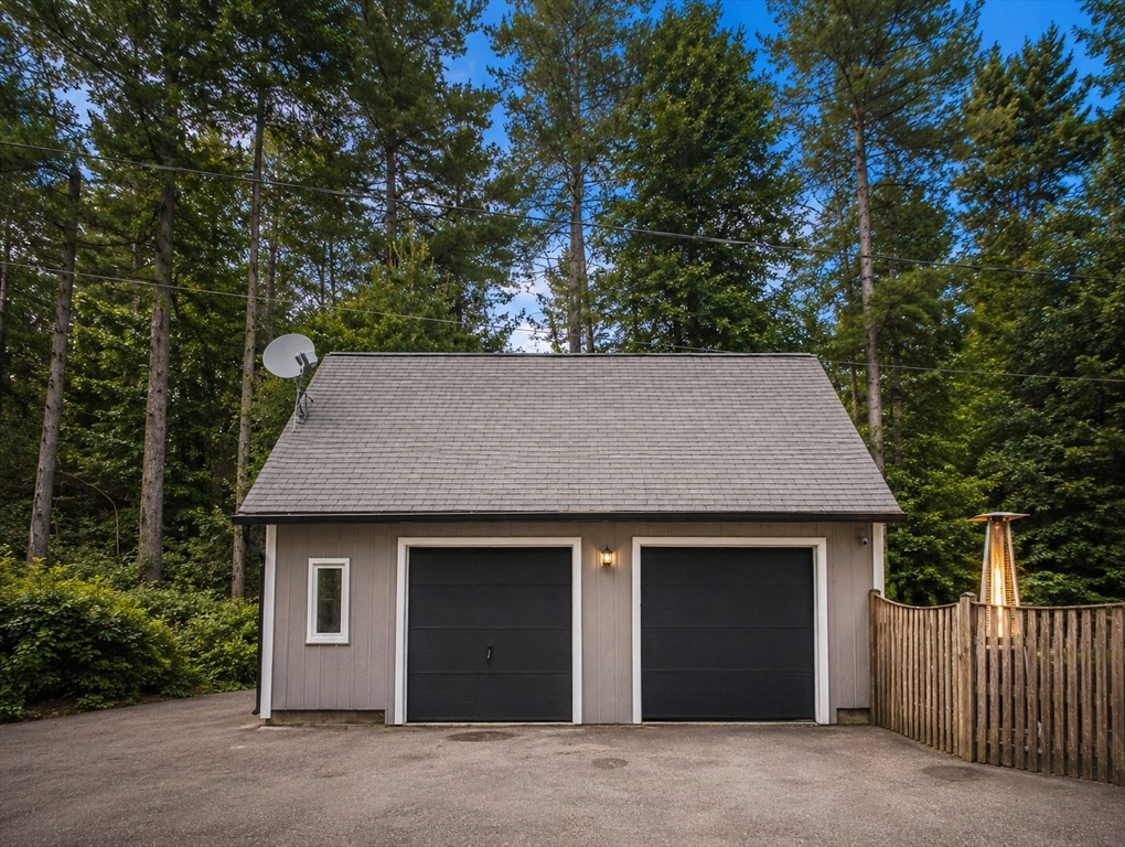 10 Mountain Road Easton, MA 02356 - Photo 4 of 42