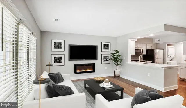 $2,478 | 3401 38th Street Northwest, Unit 1BTWR802, Washington, DC 20016