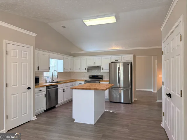 $333,850 | 3011 Maple Cove Court, Loganville, GA 30052