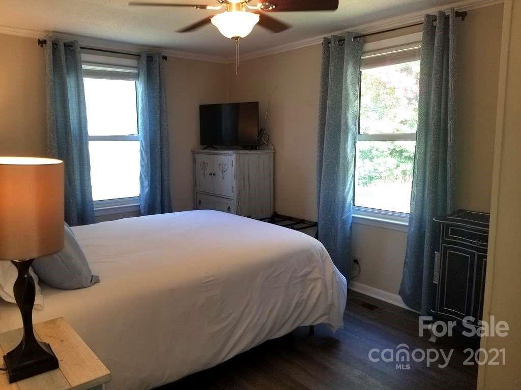 4517 Hunter Rhyne Road Lincolnton, NC 28092 - Photo 11 of 20 Gallery Image 11