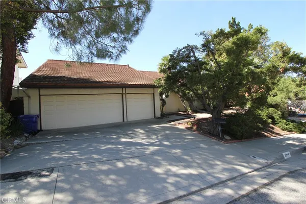 $1,599,000 | 2914 Hopeton Road, La Crescenta, CA 91214