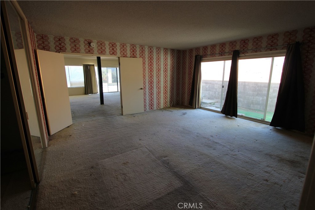 2914 Hopeton Road La Crescenta, CA 91214 - Photo 11 of 27 Primary Bedroom