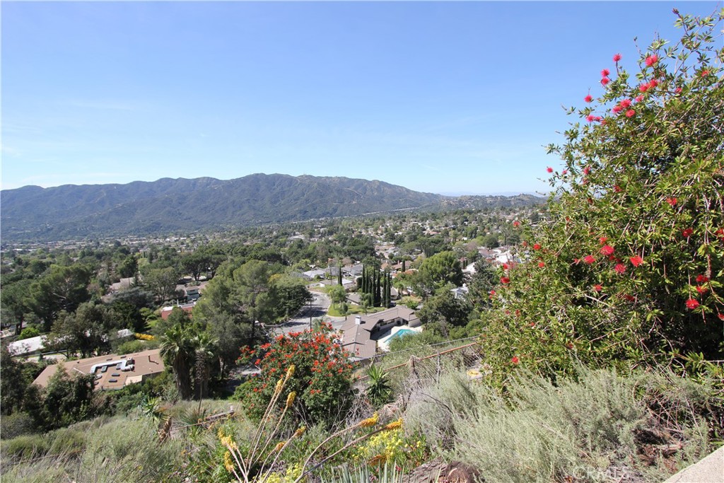 2914 Hopeton Road La Crescenta, CA 91214 - Photo 4 of 27