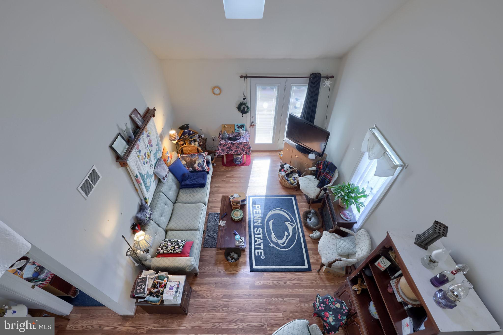 17 Georgetown Court Mountville, PA 17554 - Photo 25 of 32 Bright and inviting living space.