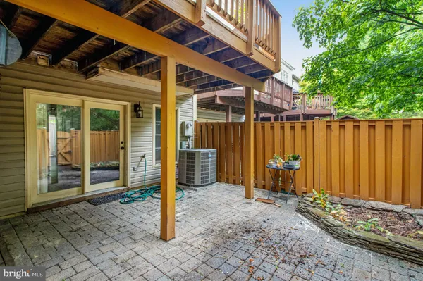 $3,450 | 6409 Gladys May Lane, Alexandria, VA 22310