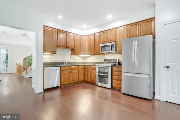 $3,450 | 6409 Gladys May Lane, Alexandria, VA 22310
