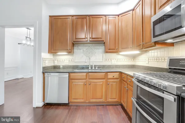 $3,450 | 6409 Gladys May Lane, Alexandria, VA 22310