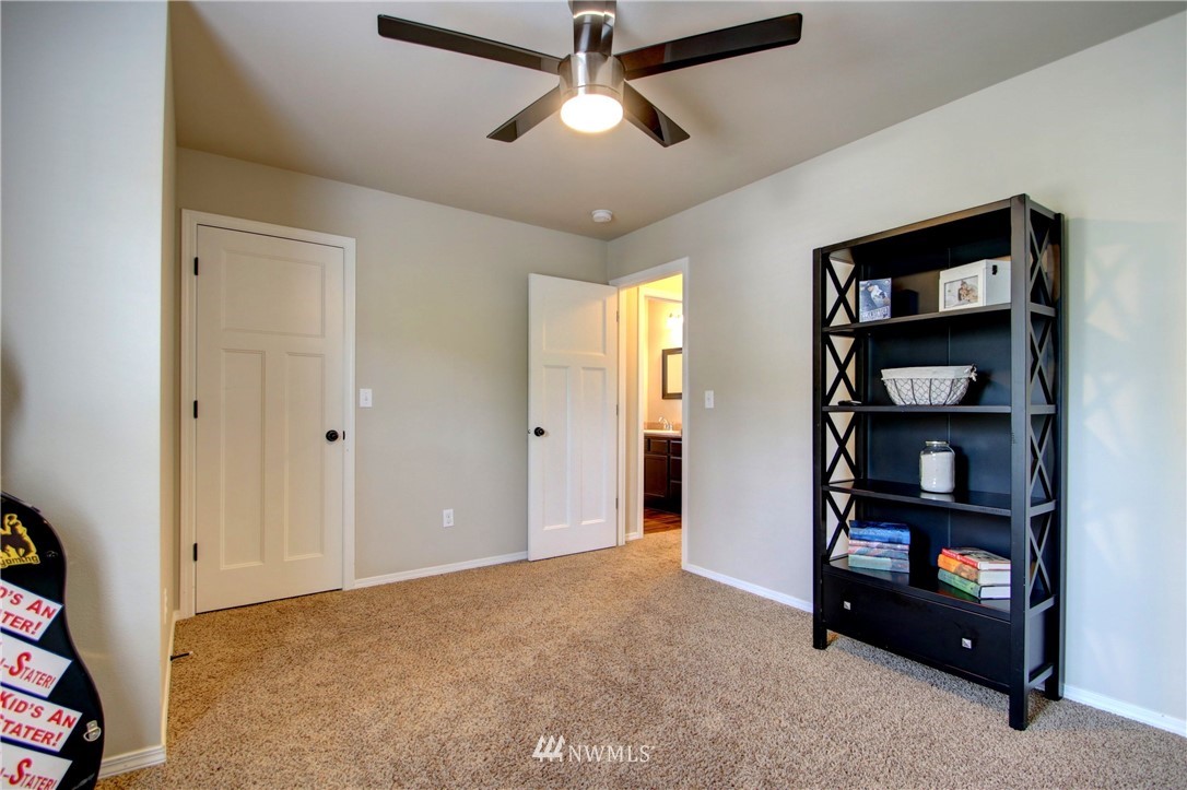 5564 Timber Ridge Drive Mount Vernon, WA 98273 - Photo 15 of 25 Gallery Image 15