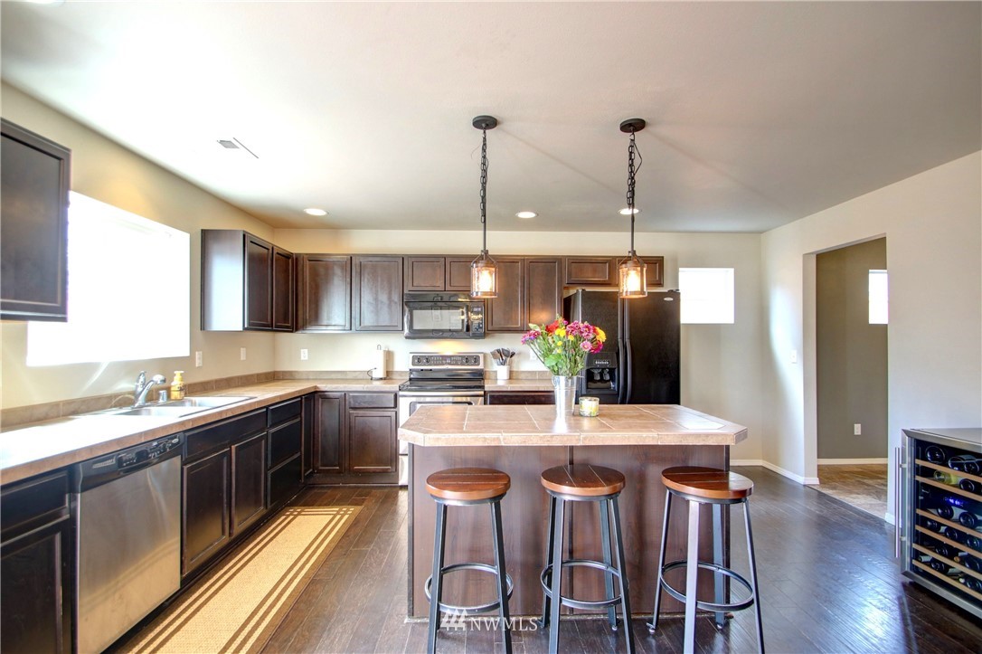 5564 Timber Ridge Drive Mount Vernon, WA 98273 - Photo 4 of 25 Gallery Image 4