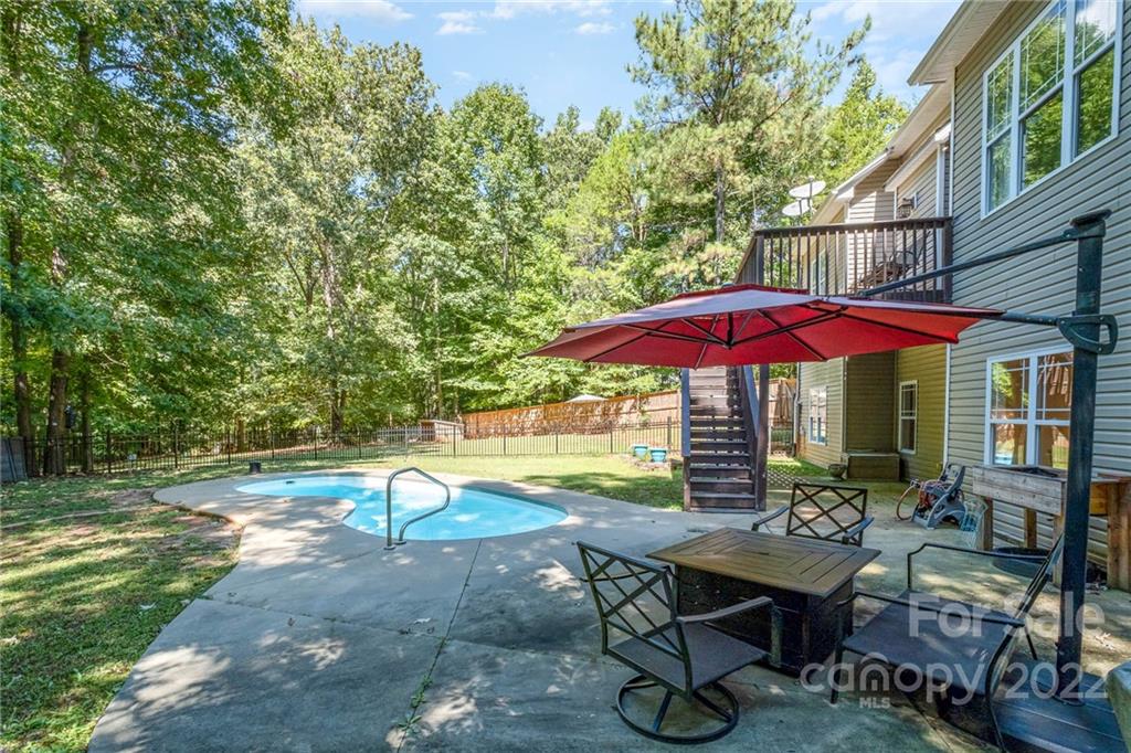 5712 Davis Road Waxhaw, NC 28173 - Photo 2 of 43