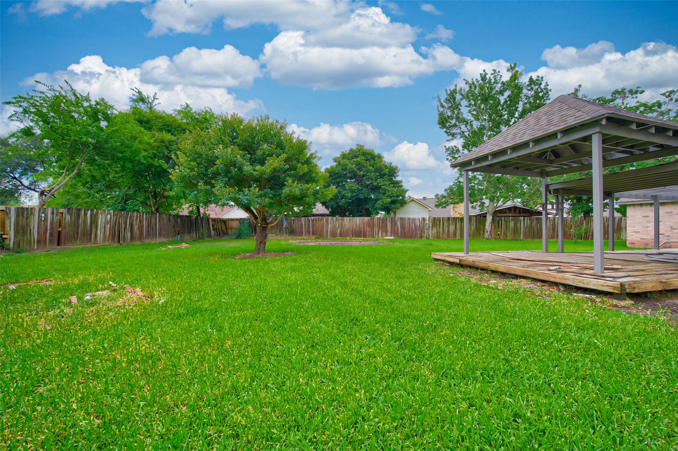 411 North Mist Court Houston, TX 77073 - Photo 29 of 32