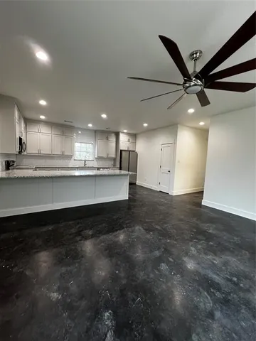 $1,695 | 1227 Rosemary, Greenville, TX 75401