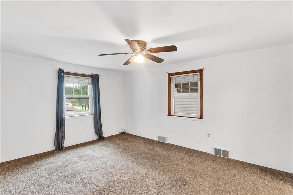 609 Hamil Road Verona, PA 15147 - Photo 13 of 18 Gallery Image 13