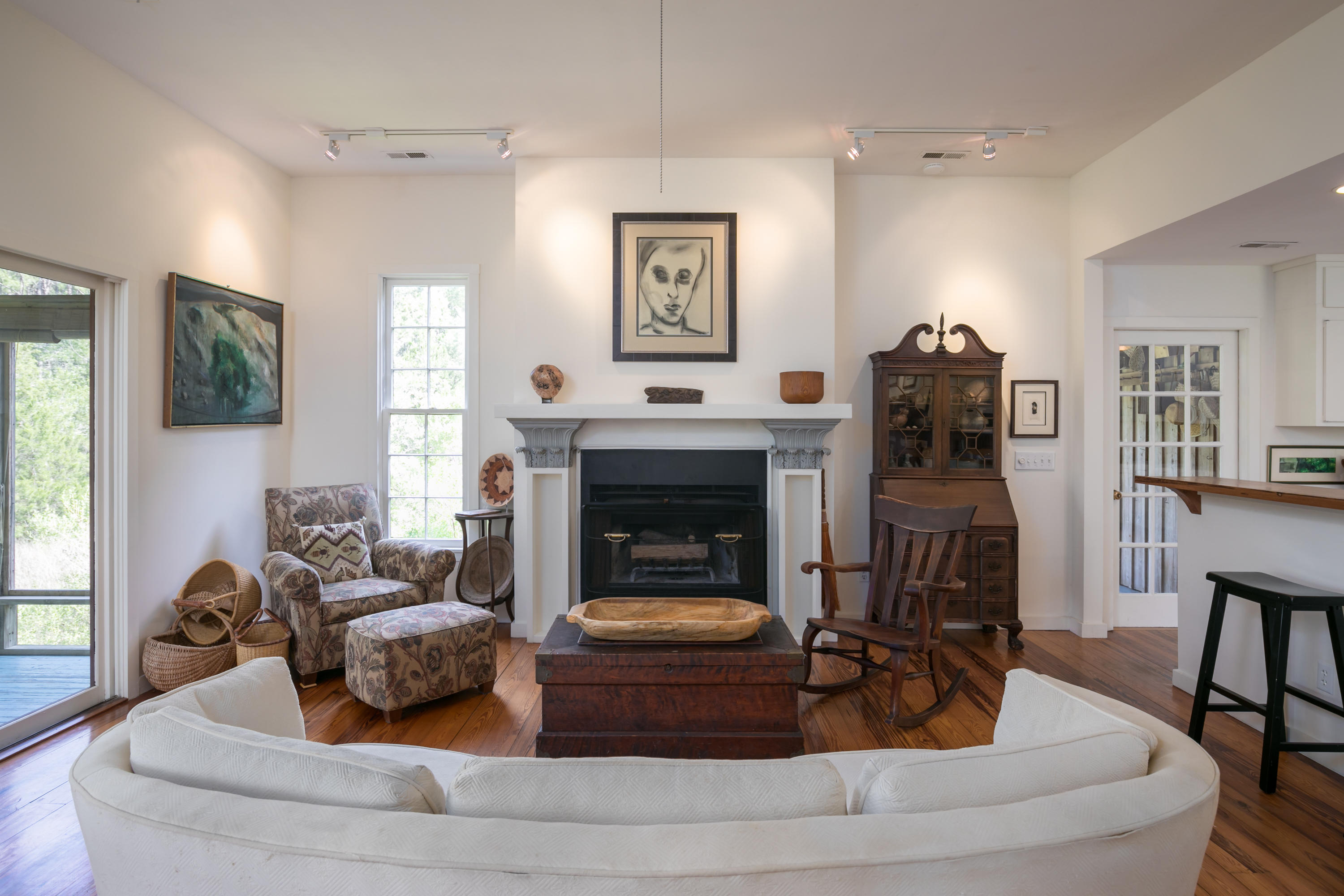 10011 South Carolina Road McClellanville, SC 29458 - Photo 4 of 45 19--FULL