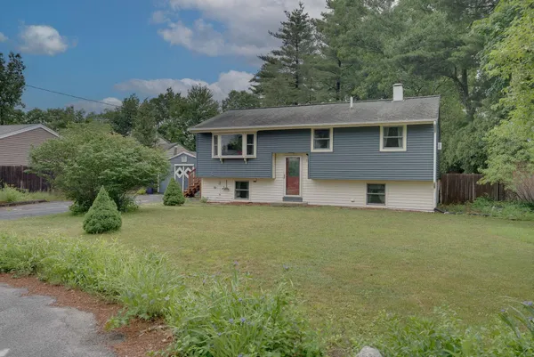 $450,000 | 6 Westchester Drive, Nashua, NH 03063