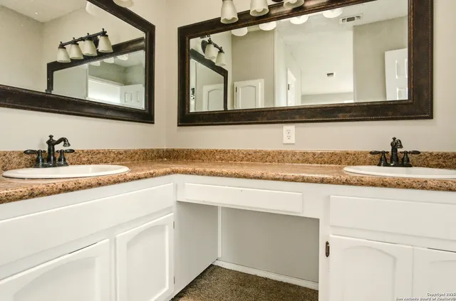 $1,775 | 13830 East Hillside, San Antonio, TX 78249