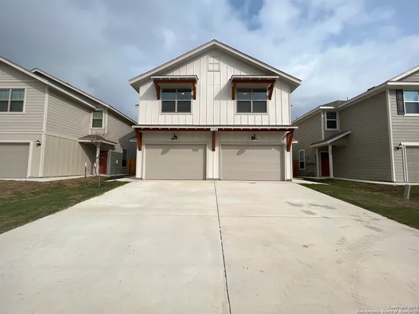 $1,550 | 7618 Agave Bend, Unit 101, San Antonio, TX 78253